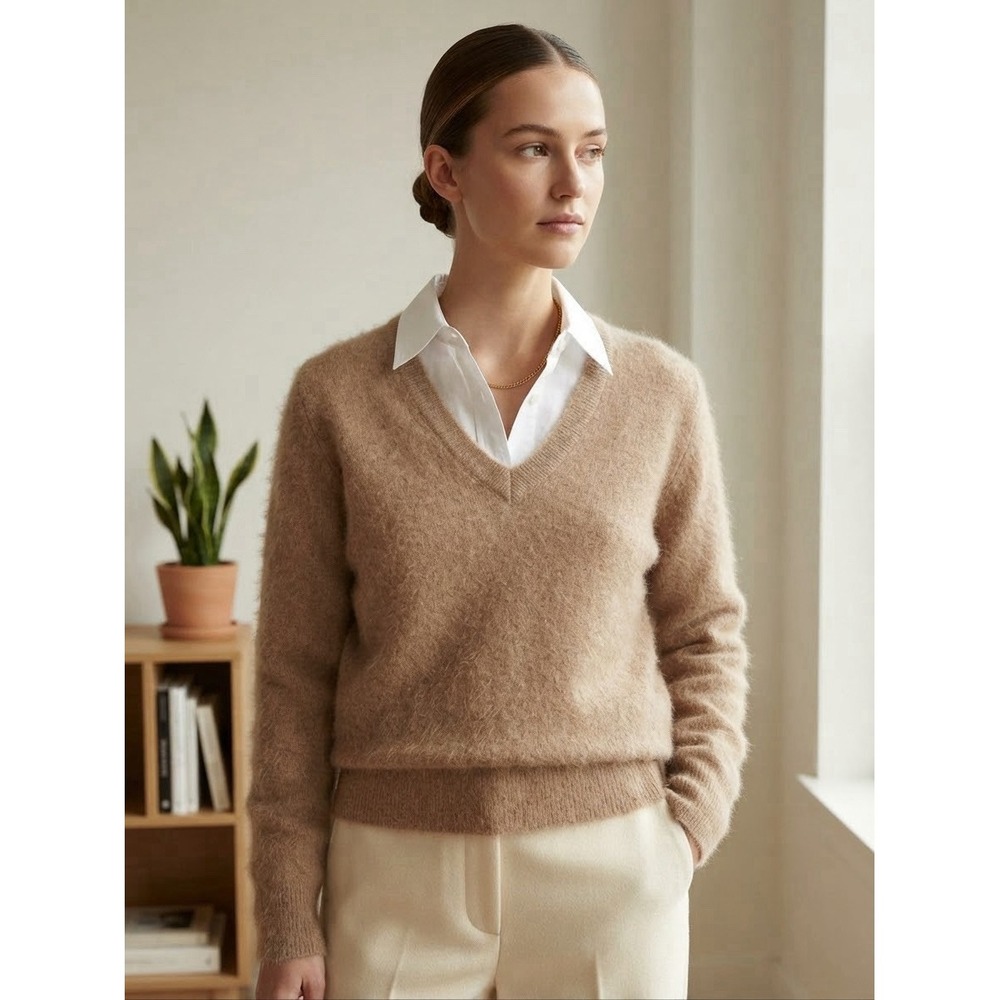 Abercrombie & Fitch Women's 100% Cashmere Sweater V Neck Beige Size M Minimalist